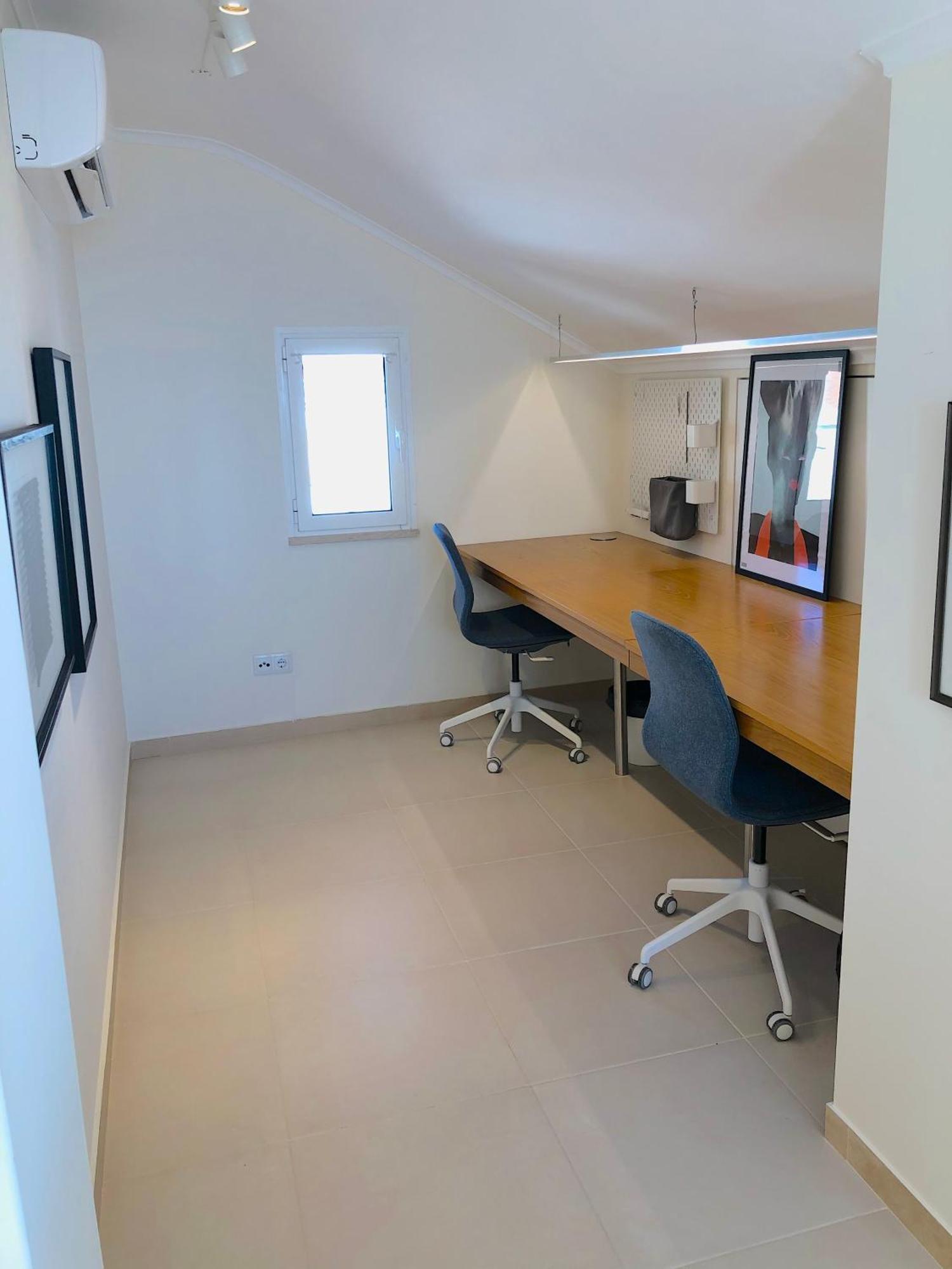 شقة Sea Breeze II - Private Sea View Terrace And Office نازاريه الغرفة الصورة